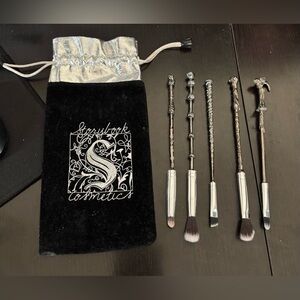 Storybook Cosmetics metal Wand Makeup Brush Set